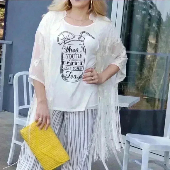 Cream Lace Kimono - Picture 6 of 12